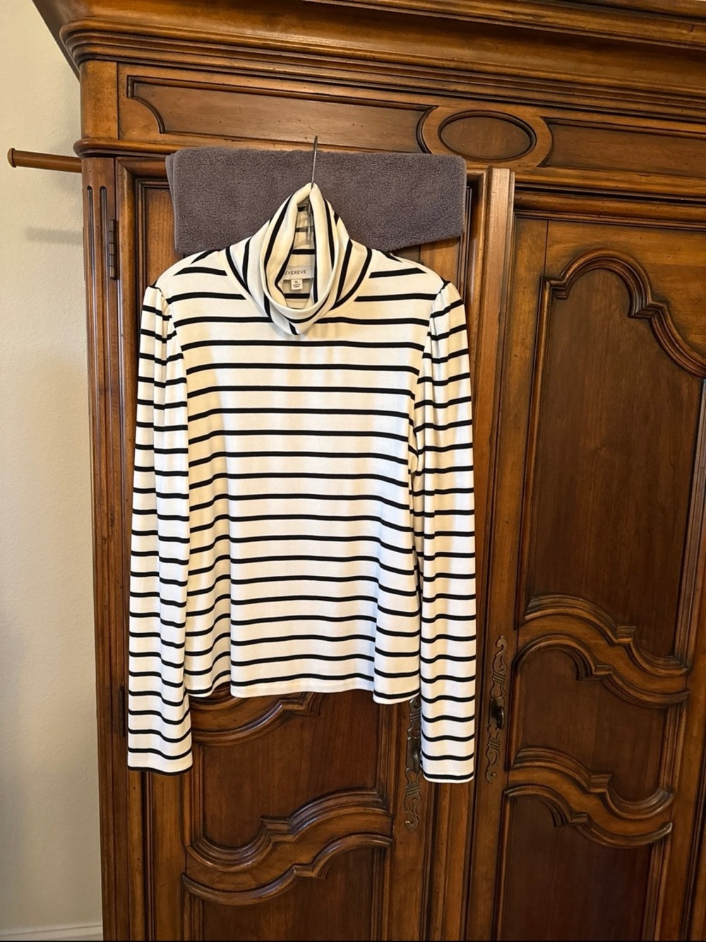 NWT Evereve Ivory Black Stripe Turtleneck Top Size XL